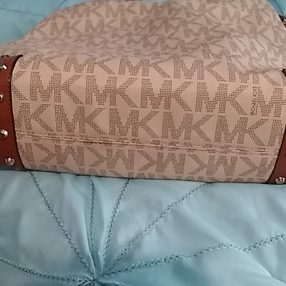 Michael Kors bag - Picture 6 of 6